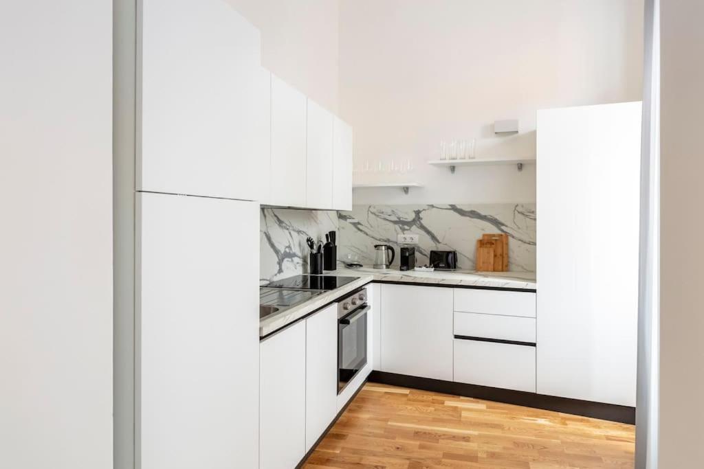 Sjr Luxury Apartment Trevi Fountain Rom Exteriör bild